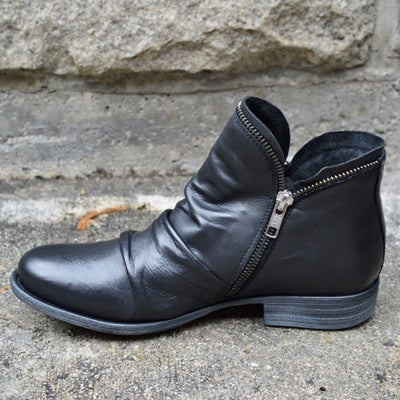 Naomi® | Elegant Ankle Boots with Zipper