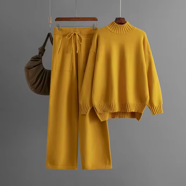 Briar® | Elegant Set with Long-Sleeve Blouse and Straight Pants